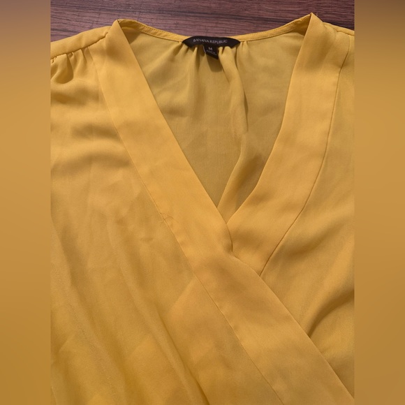 Flirty Wrap Top - Picture 2 of 4